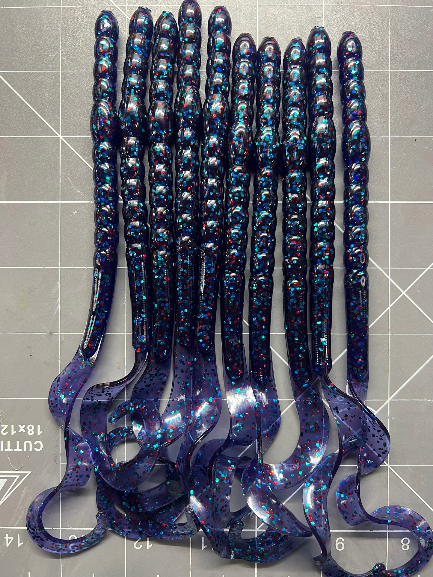 10” Curly Tail worms. (8 pack)