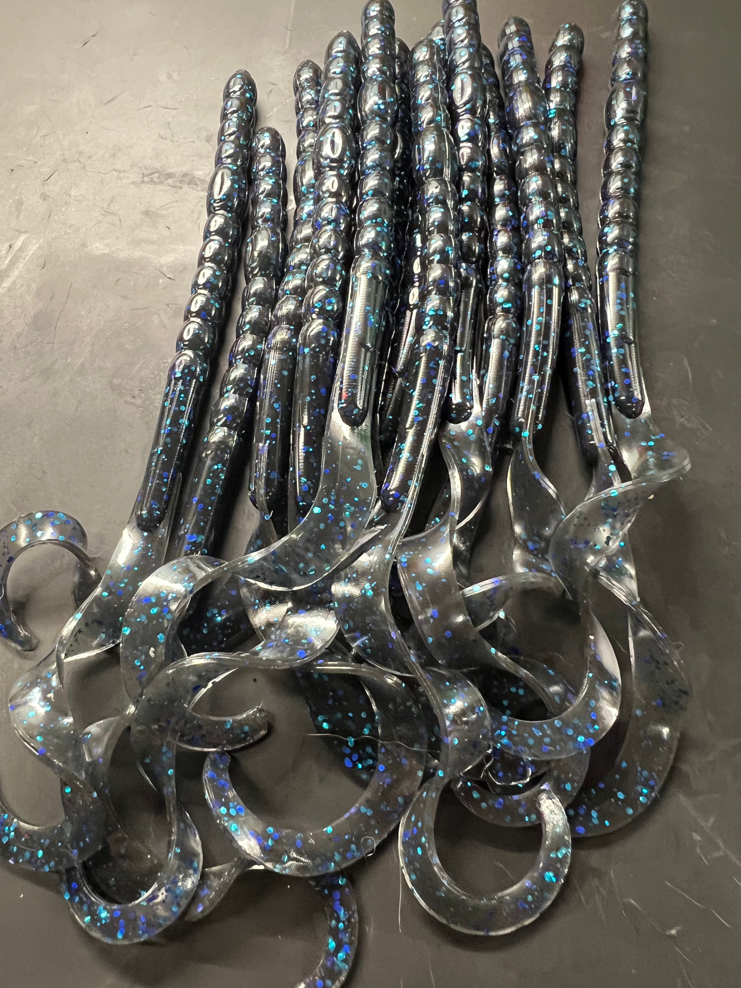 10” Curly Tail worms. (8 pack)