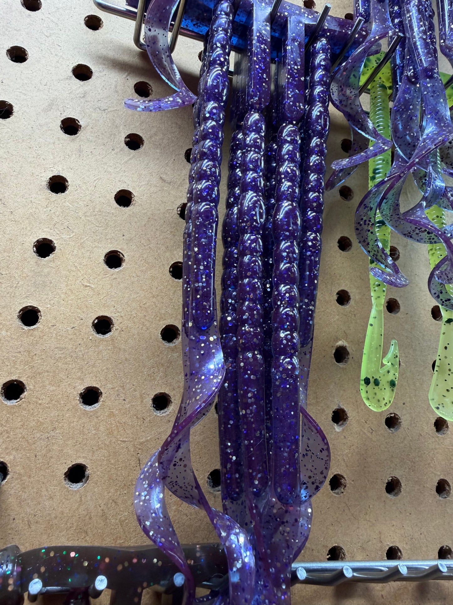 10” Curly Tail worms. (8 pack)